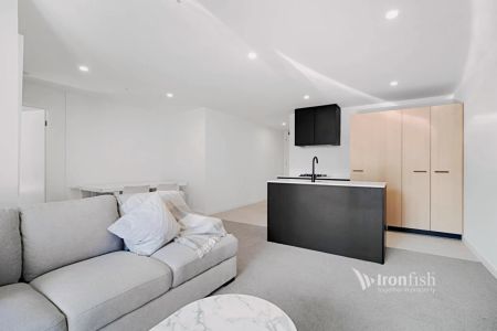 2 Bed, 1 Bath - Photo 5