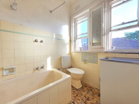 Ultra-convenient living - Photo 1