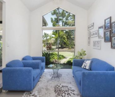 Resort style spacious 4-Bedroom ducted cooling air Family Home with... - Photo 4