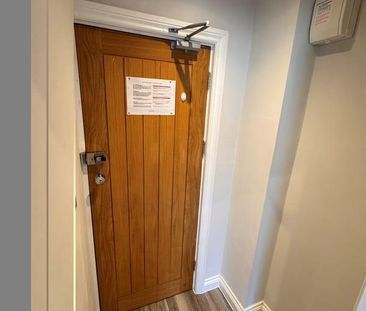 Studio to rent - Photo 5