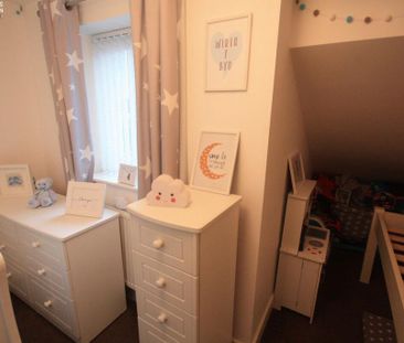 2 bedroom semi-detached house to rent - Photo 6