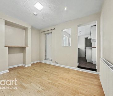 2 bedroom terraced house to rent - Photo 4