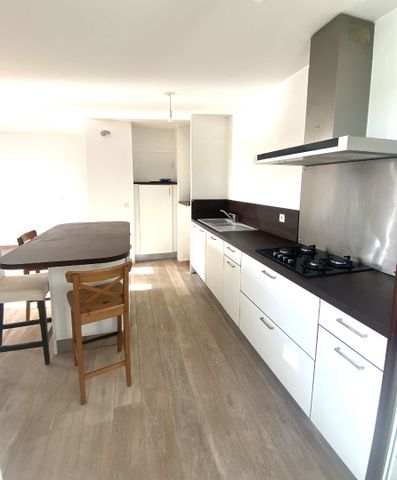 Location Appartement 2 pièces 49m² - Photo 3