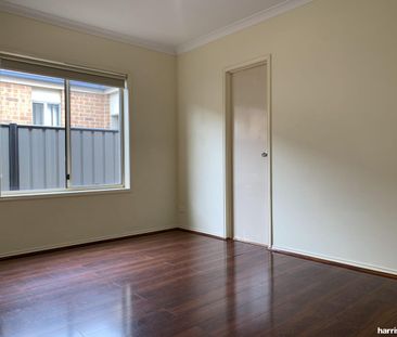 Four Bedroom Family Home In The Heart Of Craigieburn ! - Photo 1