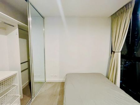 1 Bedroom - Photo 2