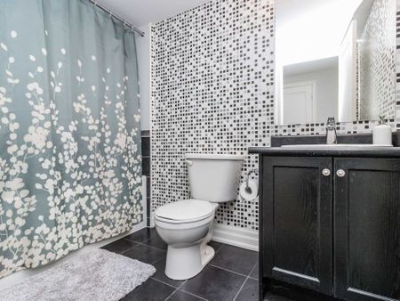 For Lease - 2521 Postmaster Drive, Oakville, Ontario - Photo 5