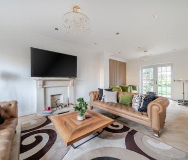 4 bedroom detached house to rent - Photo 2