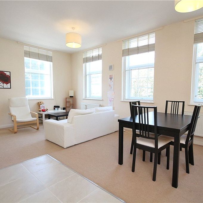 Glenhurst Road, Brentford, TW8 0FE - Photo 1