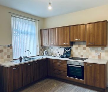 2 bedroom terraced house to rent - Photo 4