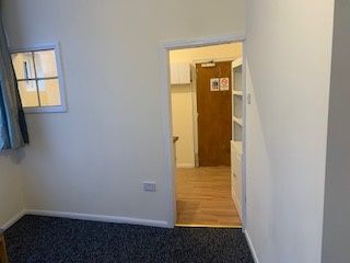 Room in a Shared House, Waveley Road, CV1 - Photo 4