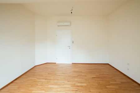 Maisonette: 1.OG und Dachgeschoss mit uneinsichtiger Dachterrasse, Parkplatz, top Ausstattung, Andritz - Foto 3