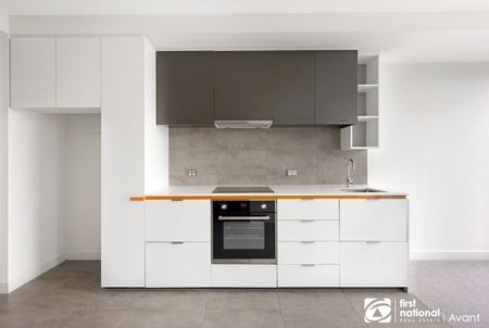 Partly furnished apartment in Carlton! - Photo 4