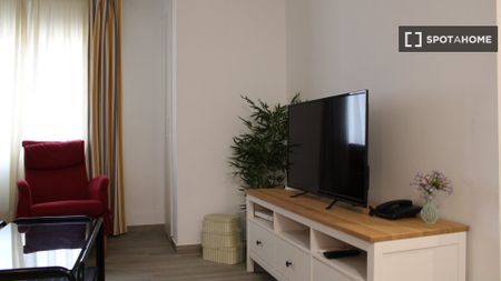 valencia, Valencian Community 46021 - Photo 4