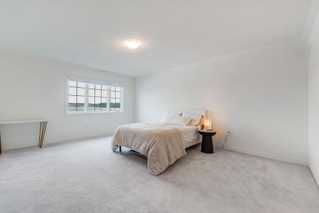 For Lease - 44 Reigate Avenue, Whitby, Ontario - Photo 5