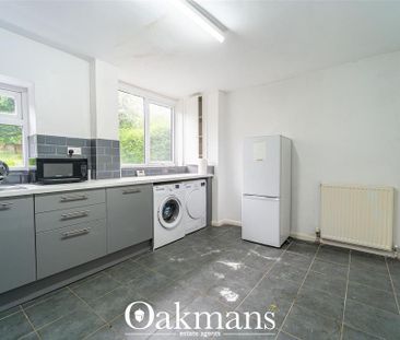 4 bedroom semi-detached house to rent - Photo 4