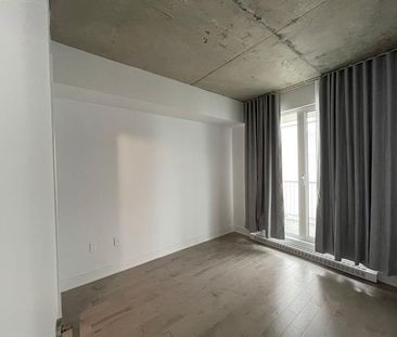 2320 Rue Tupper - Photo 1