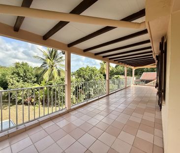 Location Appartement 4 pièces 74m² LES ABYMES 97139 - Photo 6