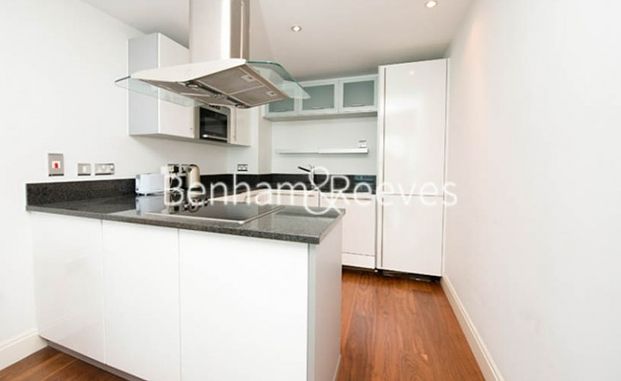 1 Bedroom flat to rent in Winchester Road, Hampstead, NW3 - Photo 1