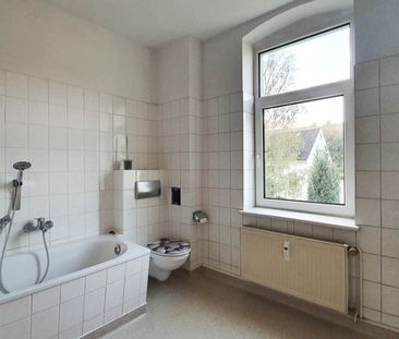 Schicke 2-Raum-Wohnung mit Einbauküche in ruhiger Lage! - Photo 5