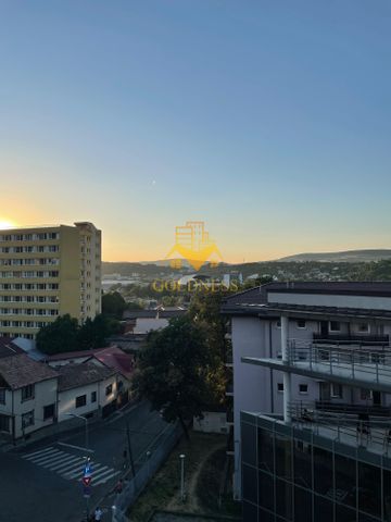 Închiriază Apartament 3 camere Zorilor - Photo 3