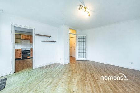 2 bedroom flat to rent - Photo 2