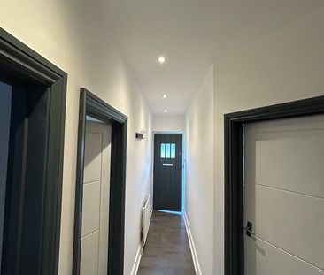 2 Bed Flat, Upper Park Road, N11 - Photo 3