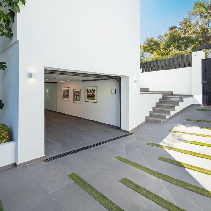 Luxury Villa for rent in Marbella, Spain - Photo 1