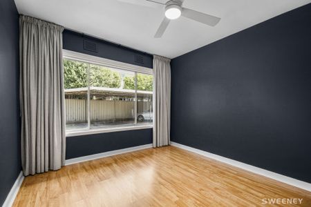 Cozy one bedroom residence nestled in a quiet location - Photo 2