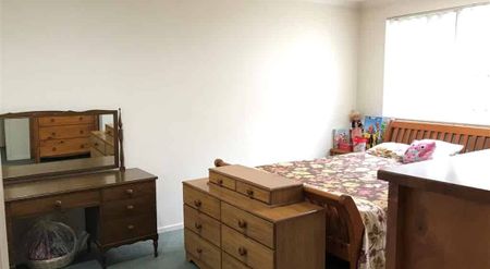 Hill Park Four Bedroom Two Bathroom - Photo 5