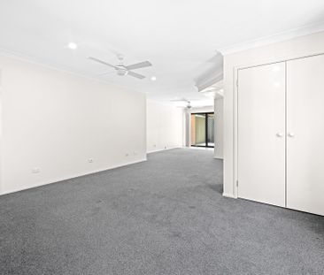 Modern 4-Bedroom Duplex in a Prime Miranda Location - Spacious, Sty... - Photo 2