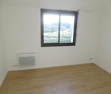 Location Appartement 4 pièces 75m² THOUARE SUR LOIRE 44470 - Photo 5