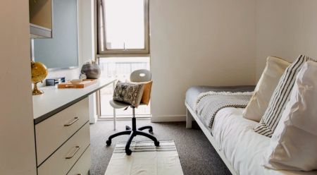 Standard Ensuite - Photo 3