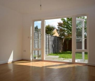 2 bedroom semi-detached house to rent - Photo 4
