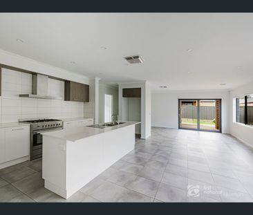 3 Chorley Street, Strathtulloh, Vic 3338 - Photo 3