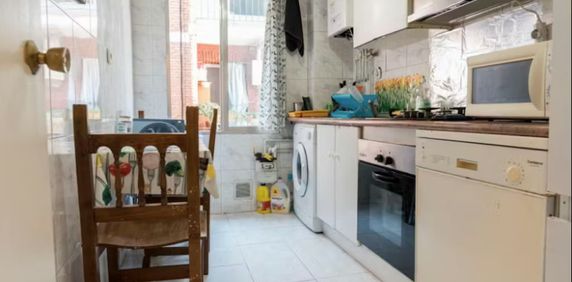 Paseo Perales, Madrid, Community of Madrid 28011 - Photo 2
