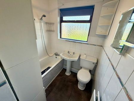 17 Carnvue Avenue, Newtownabbey, BT36 6RA - Photo 5