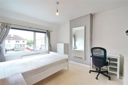 3 bedroom semi-detached house to rent - Photo 2