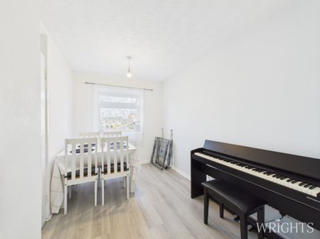 2 bedroom Apartment - Nettlecroft, Welwyn Garden City - Photo 3