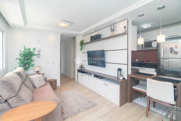 Apartamento com 3 quartos e 67m² para alugar em Humaitá, Porto Alegre. - Photo 1