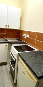 £700 PCM, Furnished One Bedroom Flat in Partridge Road, Roath, Cardiff, CF24 3QW - Photo 3