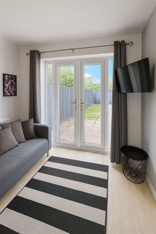 4 Bed End Terrace, John Rous Avenue, CV4 - Photo 2