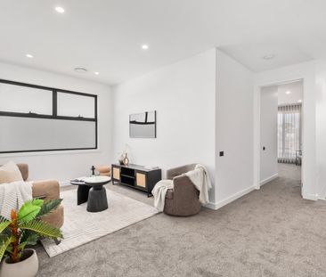 2 Dumas Avenue, Avondale Heights VIC 3034 - Photo 4