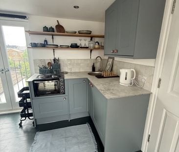 Room in a Shared House, Purves Road, NW10 - Photo 5