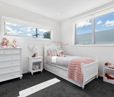 LUXURY BEACHSIDE LIVING | LOW MAINTENANCE LIFESTYLE! - Photo 4