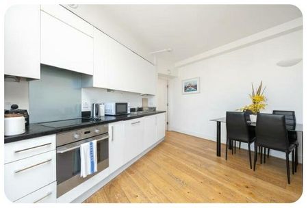 2 bedroom flat to rent - Photo 5