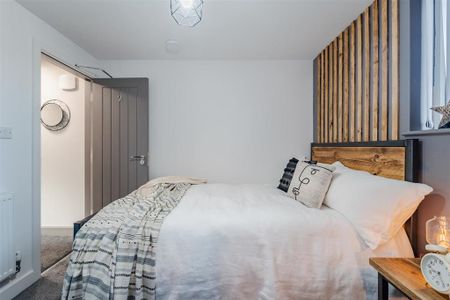 5 bedroom terraced house to rent - Photo 3