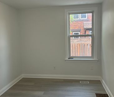 For Lease - 2148 Coronation Boulevard Unit# Main, Cambridge, Ontario - Photo 2