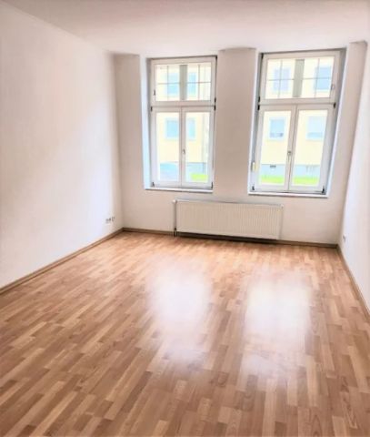 SCHÖNE 3-RAUM-WOHNUNG IN ZENTRALER LAGE - Foto 3