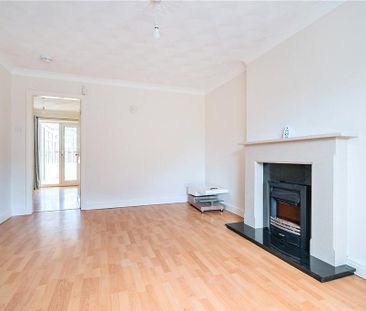 3 bedroom detached house to rent - Photo 4