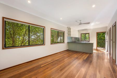 Modern and Stylish Sanctuary - Photo 5